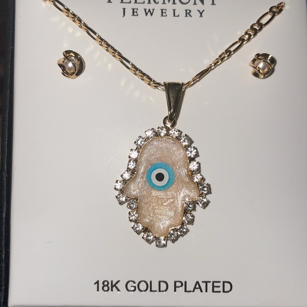Nib 18kt Gold Plated Hamsa Necklace And Gold Flower Stud Earrings
